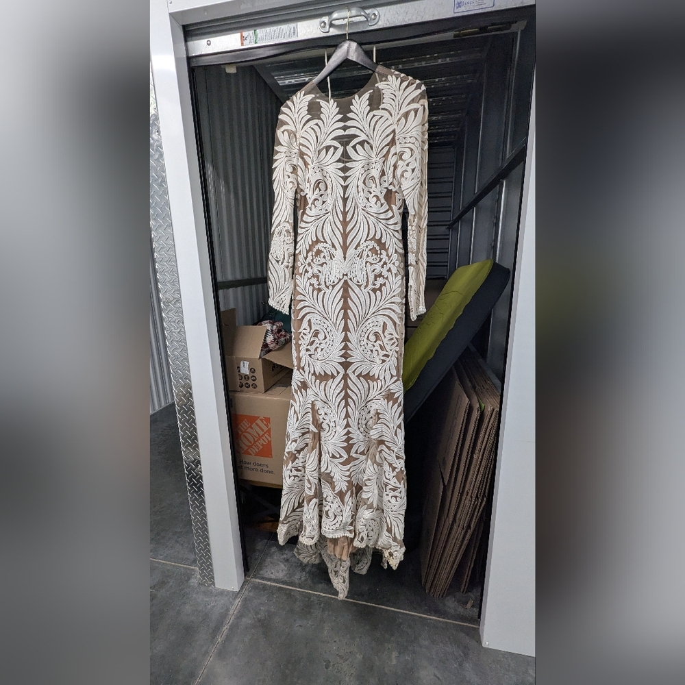 Rue de Seine Reno Lace Wedding Dress